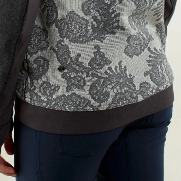 Lululemon Fleet Street Pullover
Black / White / Heathered Black / Soot - Picture 8 of 12